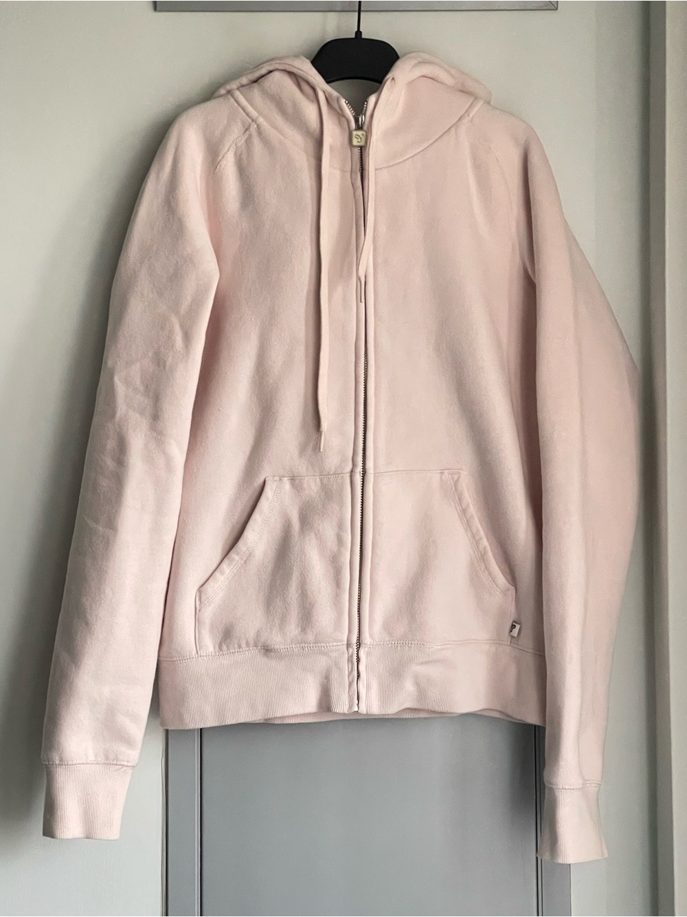 ARITZIA TNA Pale Pink Classic Fit Full Zip Hoodie